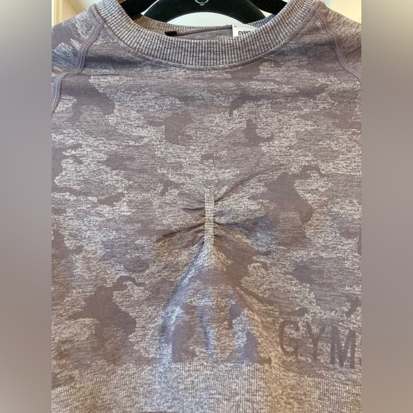 Gymshark Seamless Camo Crop Top - Picture 4 of 6